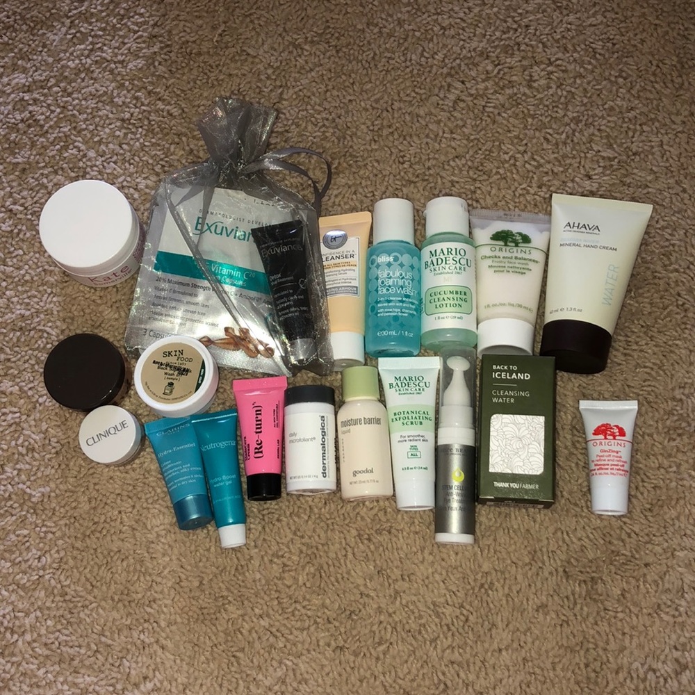 Skincare sample bundle